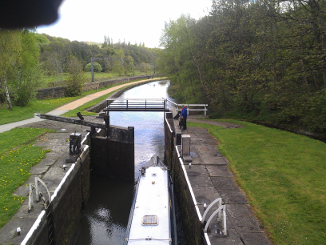 Traversing Newlay locks #2