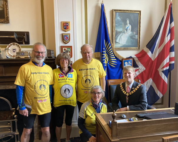 Tim, Ase, Tore and Tordis with Mayor Neil Darby, Preston
